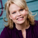 sara-crowe-c2a9nikkiholland