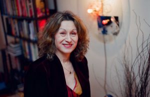 lesley-downer-colour2x