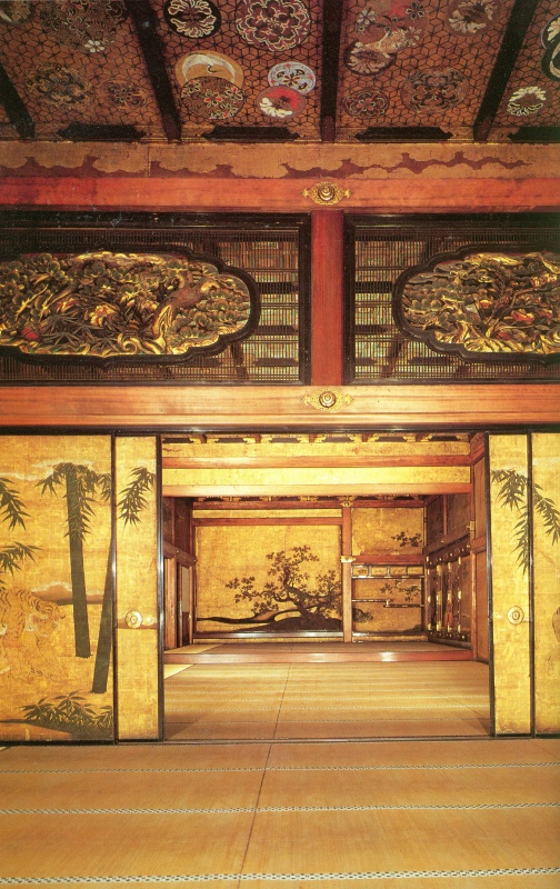 Lavish gold leaf covered walls (actually in Nijo Caslte, Kyoto)