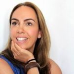 Oh What a Author Pic